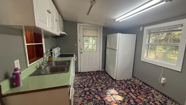Building Photo - 416 Dairy Ave