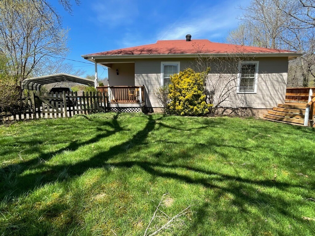 100 Short St, Swannanoa, NC 28778 House Rental in Swannanoa, NC