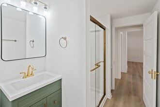 Building Photo - 206 Wallace Ave