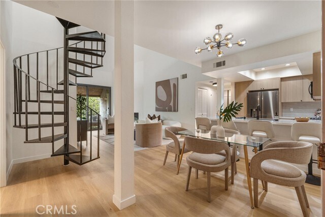 Foto principal - 8675 Falmouth Ave