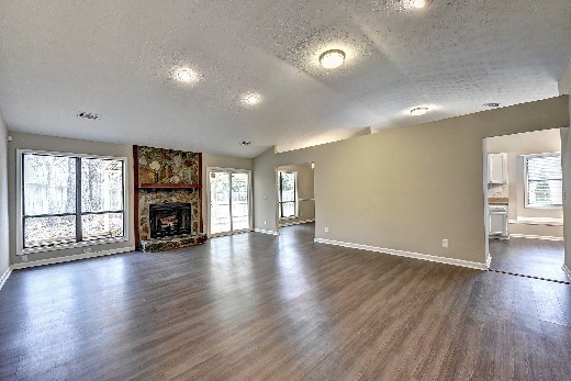 Primary Photo - Newly Renovated Beautiful Home