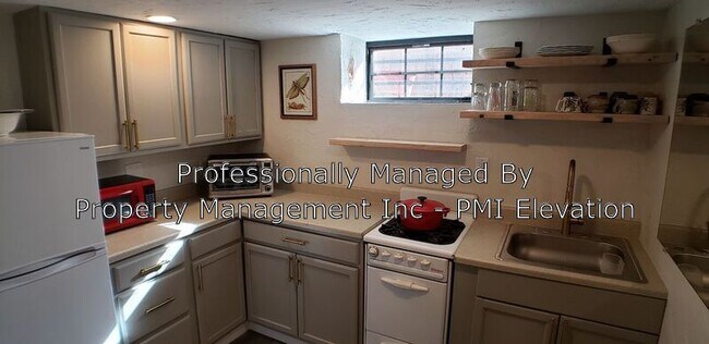Foto del edificio - 1300 Glencoe St