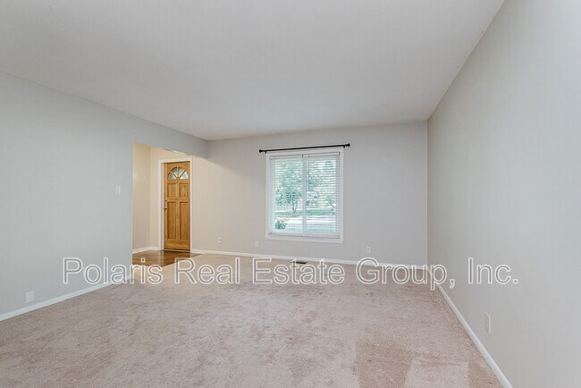 Foto del edificio - 8315 Nashua Dr