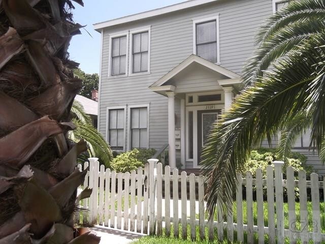 Primary Photo - 2519 Bernardo De Galvez Ave