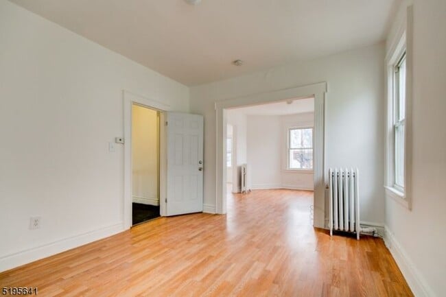 Building Photo - 155 Dewey St