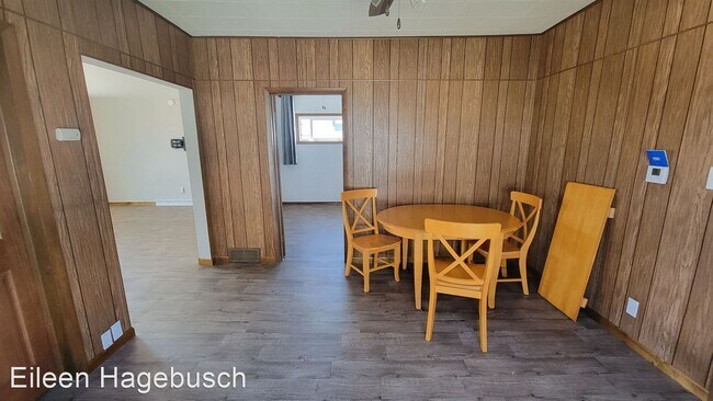 Building Photo - 2 br, 1 bath House - 1516 21st Street Lower