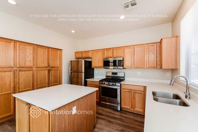 Building Photo - 8704 N 58th Dr
