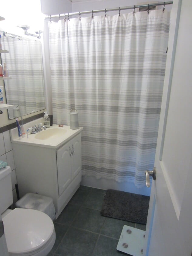 Photo - 1734 Commonwealth Ave (Boston, MA)