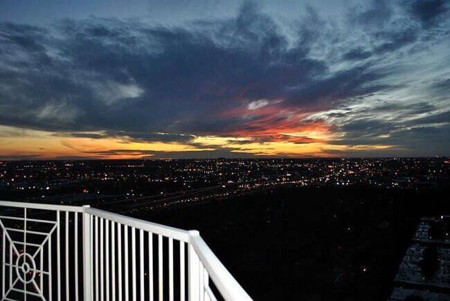 Foto del edificio - 3505 Sage Rd