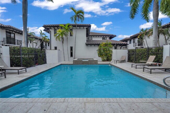 Photo - 3041 Indiana St Apartment