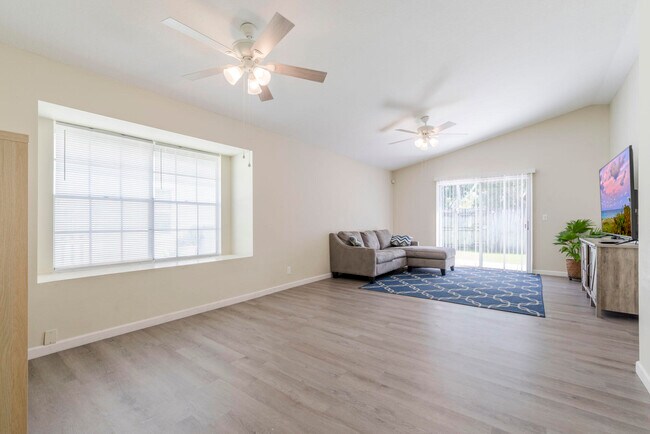 Foto del edificio - 1306 Wild Daisy Ln