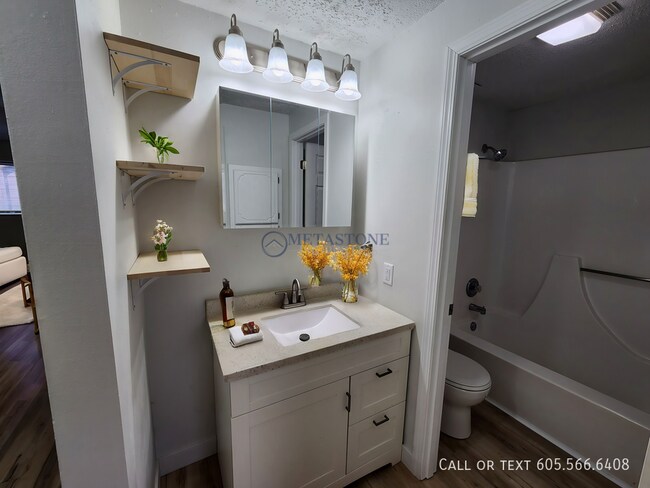 Foto del edificio - 6804 W 46th St