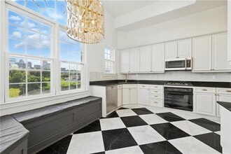 Building Photo - 1735 Peachtree St NE