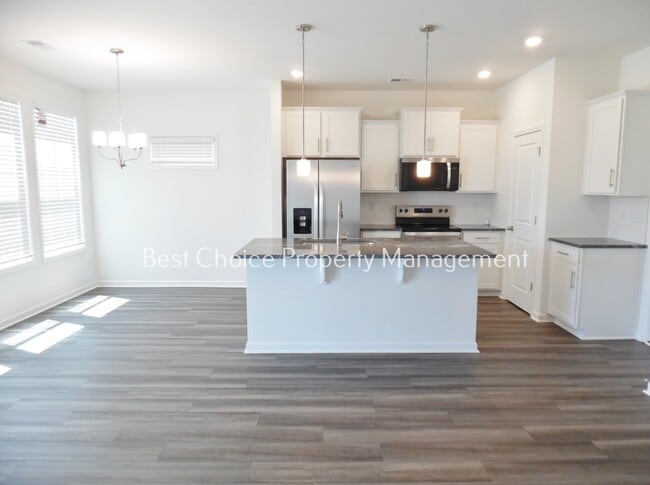 Building Photo - 245 Brown Cir