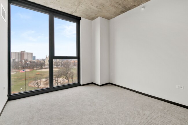 Foto del edificio - 1371 W Randolph St