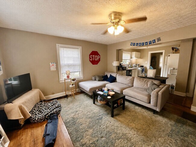 Photo - 715 Golfview Drive House