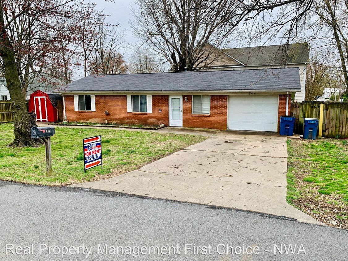 Primary Photo - 3 br, 2 bath House - 309 SE B Street