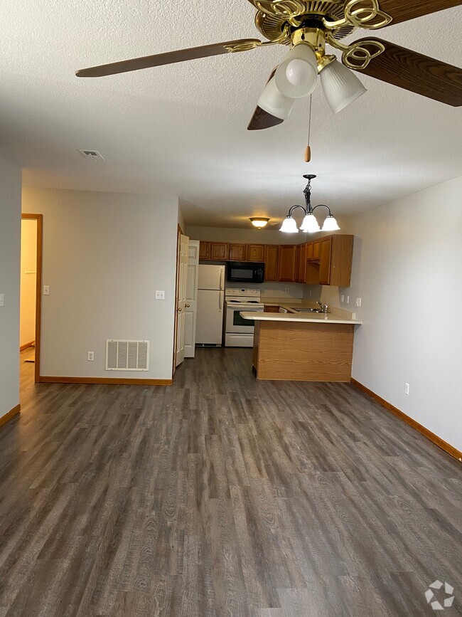 Sugarland Estates Apartments for Rent Pleasant Hill, MO 9 Rentals