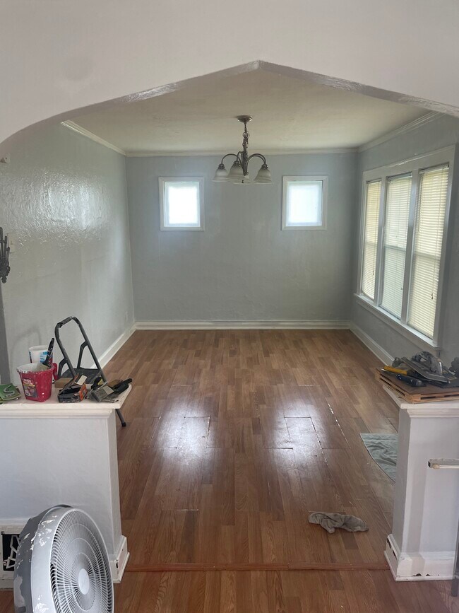 Building Photo - 6905 Leedale Dr