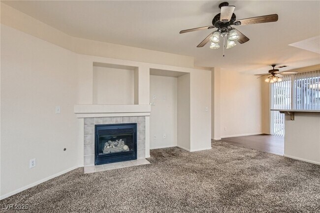 Foto del edificio - 8804 Crooked Shell Ave