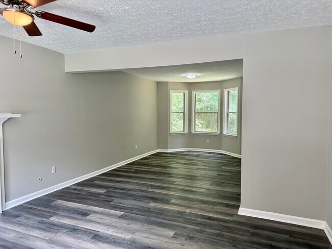 Building Photo - 10415 Virginia Pine Ln