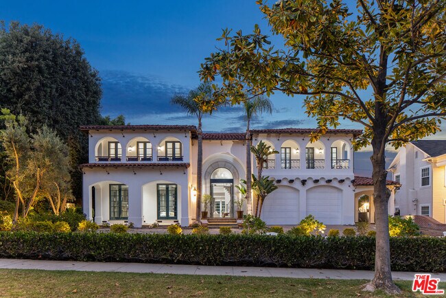 Foto del edificio - 706 N Crescent Dr