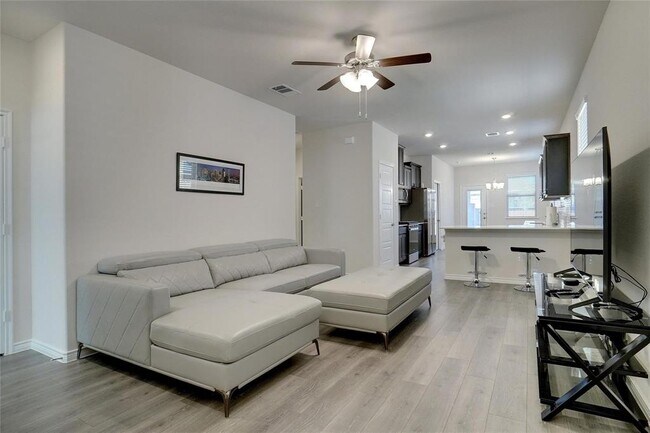 Foto del edificio - 2325 Brightstone Dr