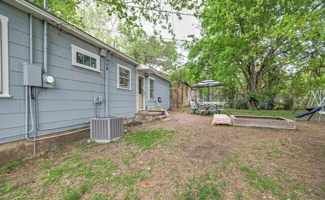 Building Photo - 20 S 28th St