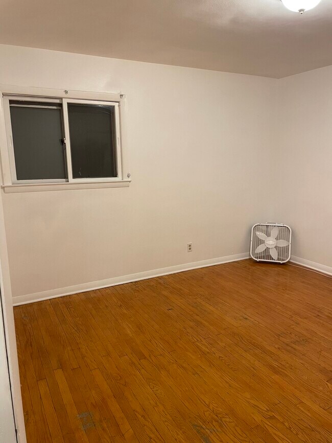Foto del edificio - 4909 N 50th St