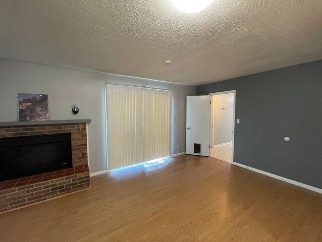 Foto del edificio - Rare Opportunity to Rent Single Family 3 Bedroom Home in McCook Lake, SD