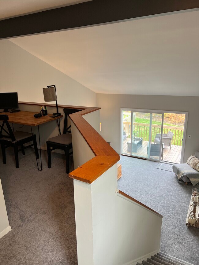 Loft - 165 Shore Blvd