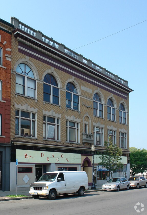 Foto del edificio - The Bleecker