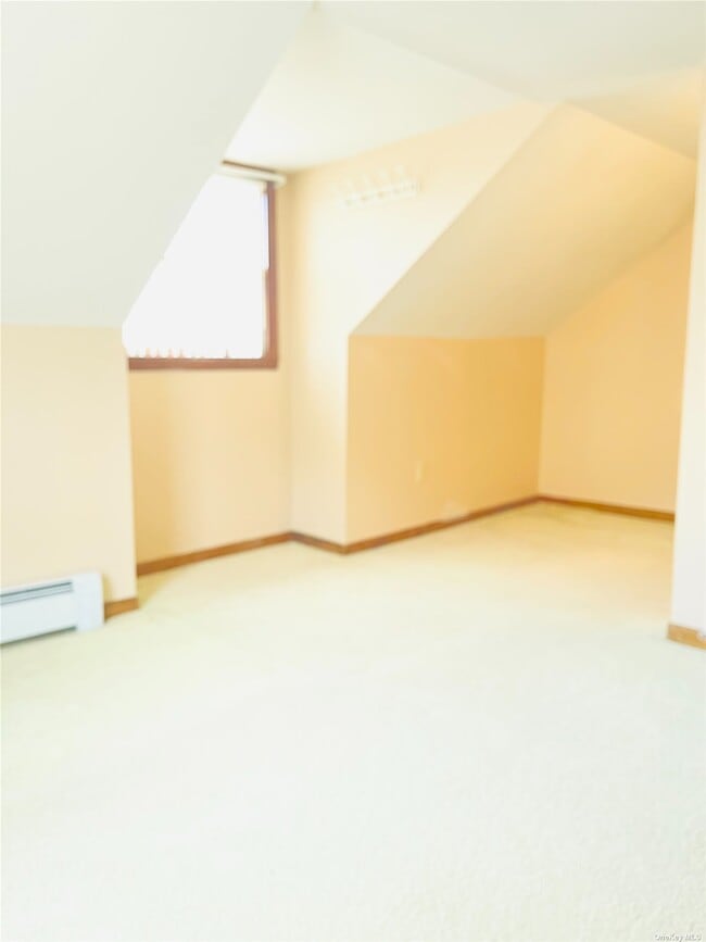 Building Photo - 394 Bayville Ave