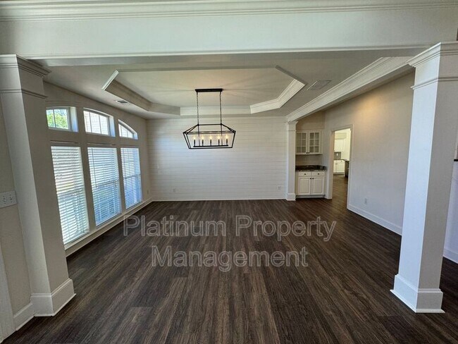 Building Photo - 1404 Wedmore Way SE