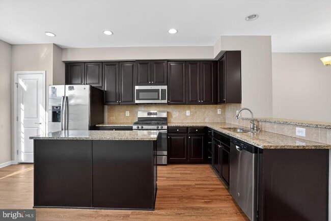 Foto del edificio - 1731 Dorothy Ln