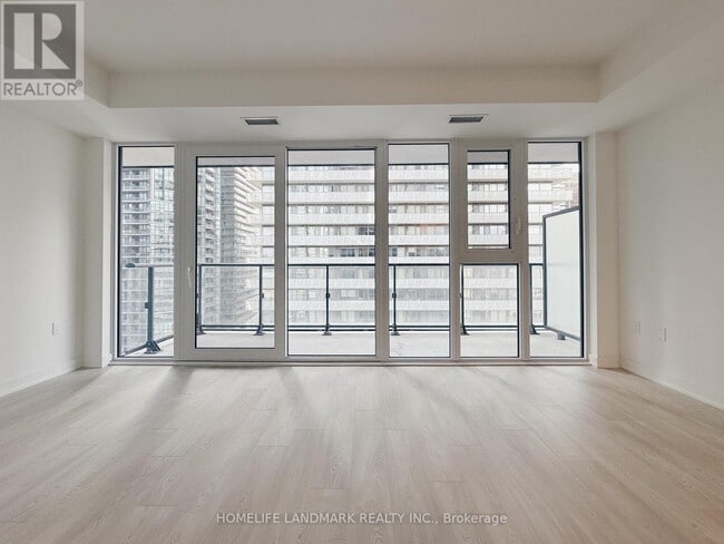 Building Photo - 634 Church St