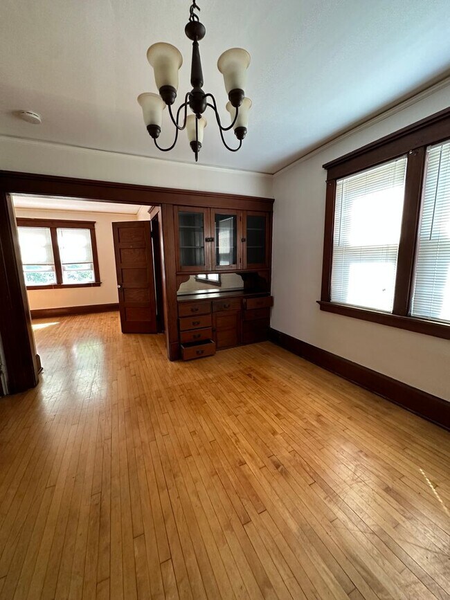 Foto del edificio - 3251 N Booth St