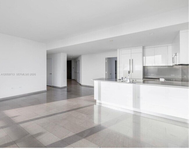 Building Photo - 88 SW 7th St