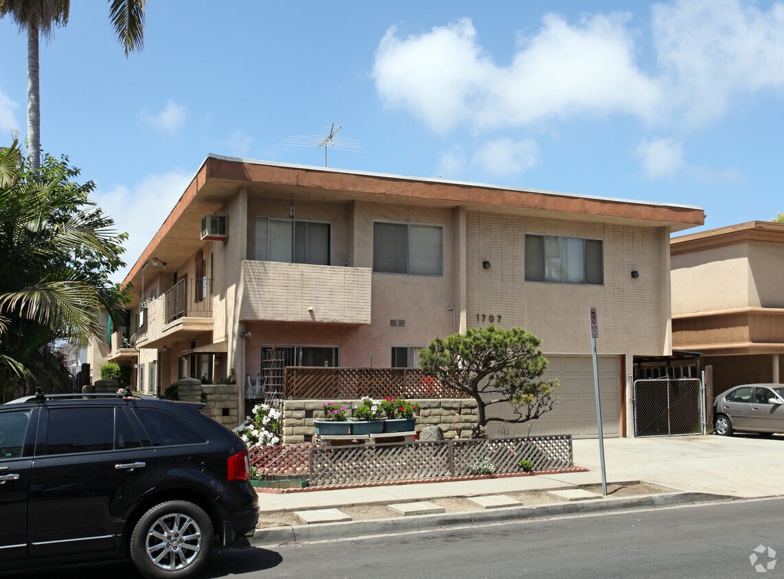 Building Photo - 1707 Federal Ave
