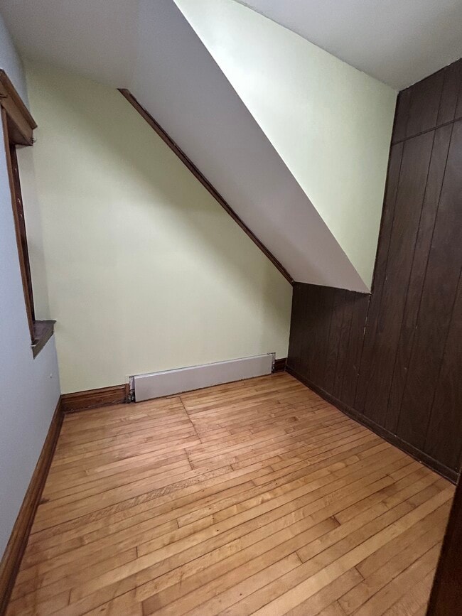 Foto del edificio - 3149 W 42nd Pl