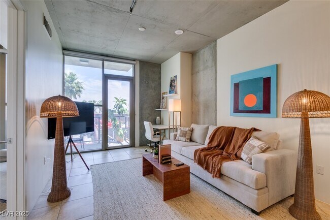 Foto del edificio - 353 E Bonneville Ave