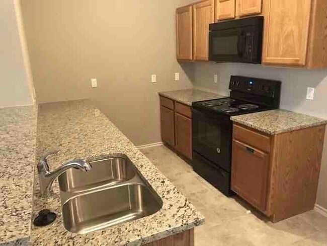 Foto del edificio - 510 E Hazelwood St