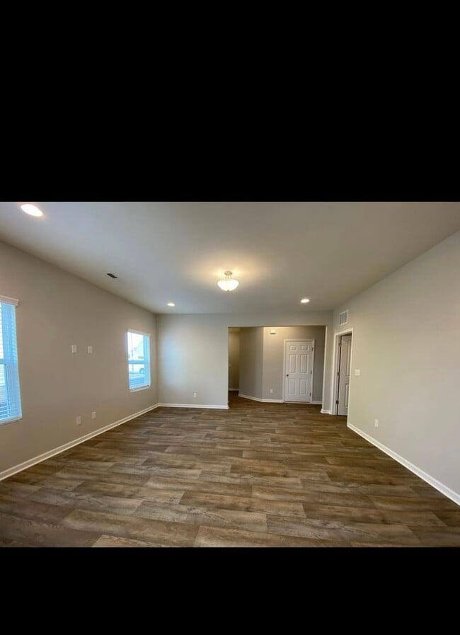 Building Photo - 5954 River Mdw Ct