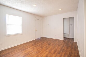 Building Photo - 4602 Detroit Ave