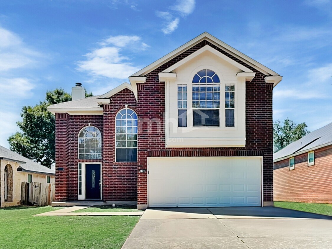 Primary Photo - 1021 Pathfinder Way