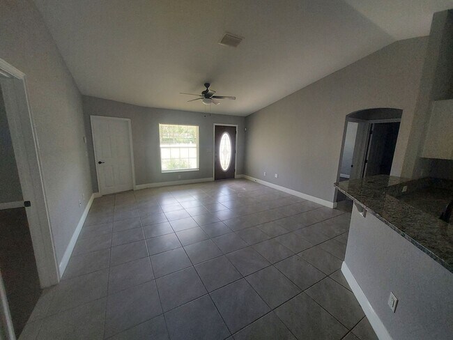 Foto del edificio - 8937 SE Hwy 42