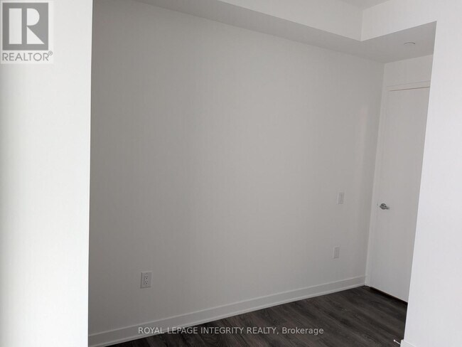 Photo du bâtiment - 10 All Nations Dr