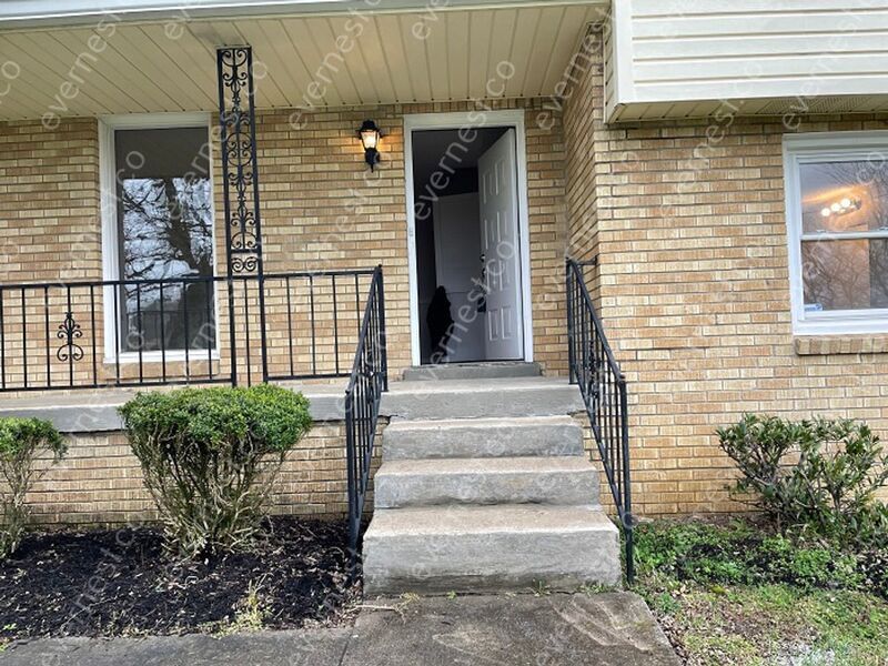 Primary Photo - 4300 Golden Hill Dr