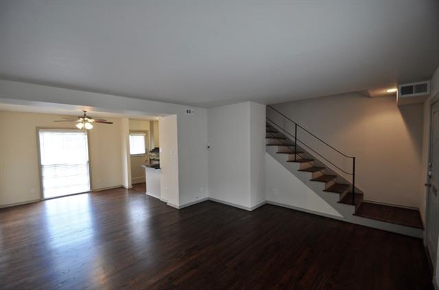 Building Photo - 6015 Reiger Ave