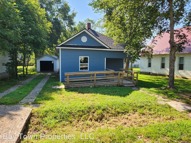 Building Photo - 2 br, 1 bath House - 107 Olive St